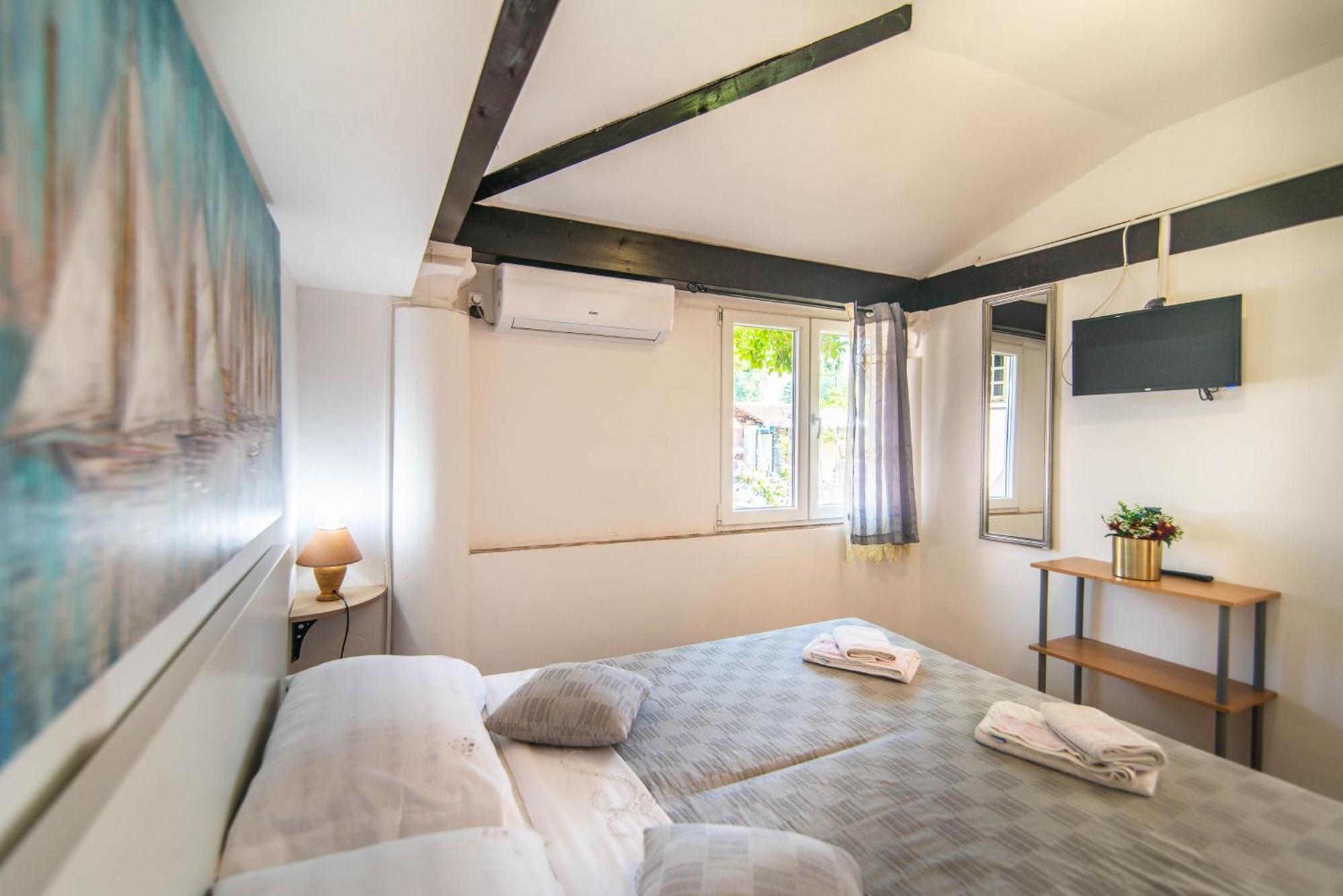 Giovanna Boutique Rooms & Pool Pula Exterior photo