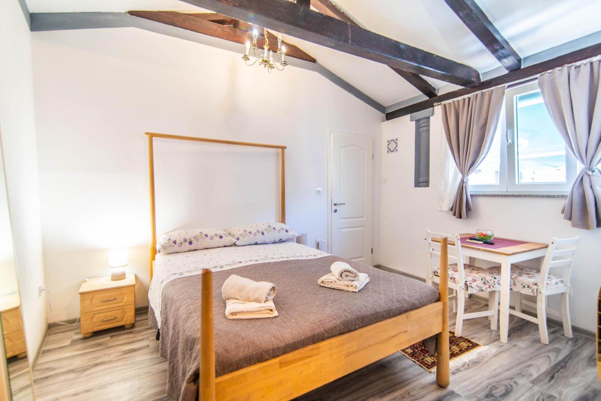 Giovanna Boutique Rooms & Pool Pula Exterior photo