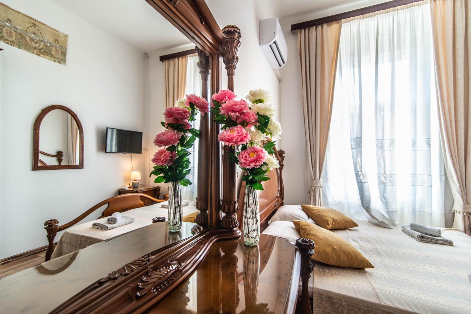 Giovanna Boutique Rooms & Pool Pula Exterior photo